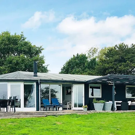 8 Person In Tranek R Holiday home