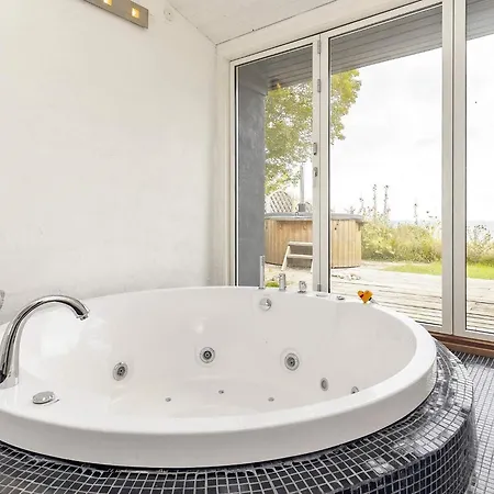 Holiday home 8 Person In Tranek R Faebaek