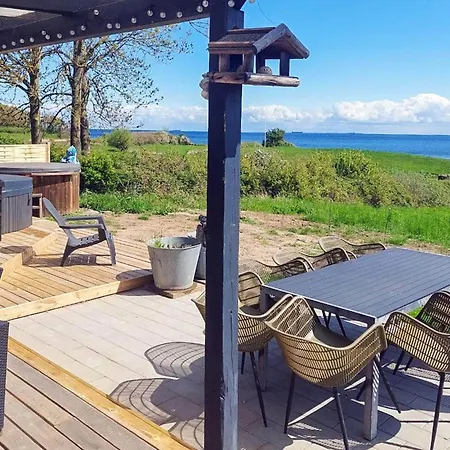 8 Person In Tranekaer Casa de Férias Fæbæk